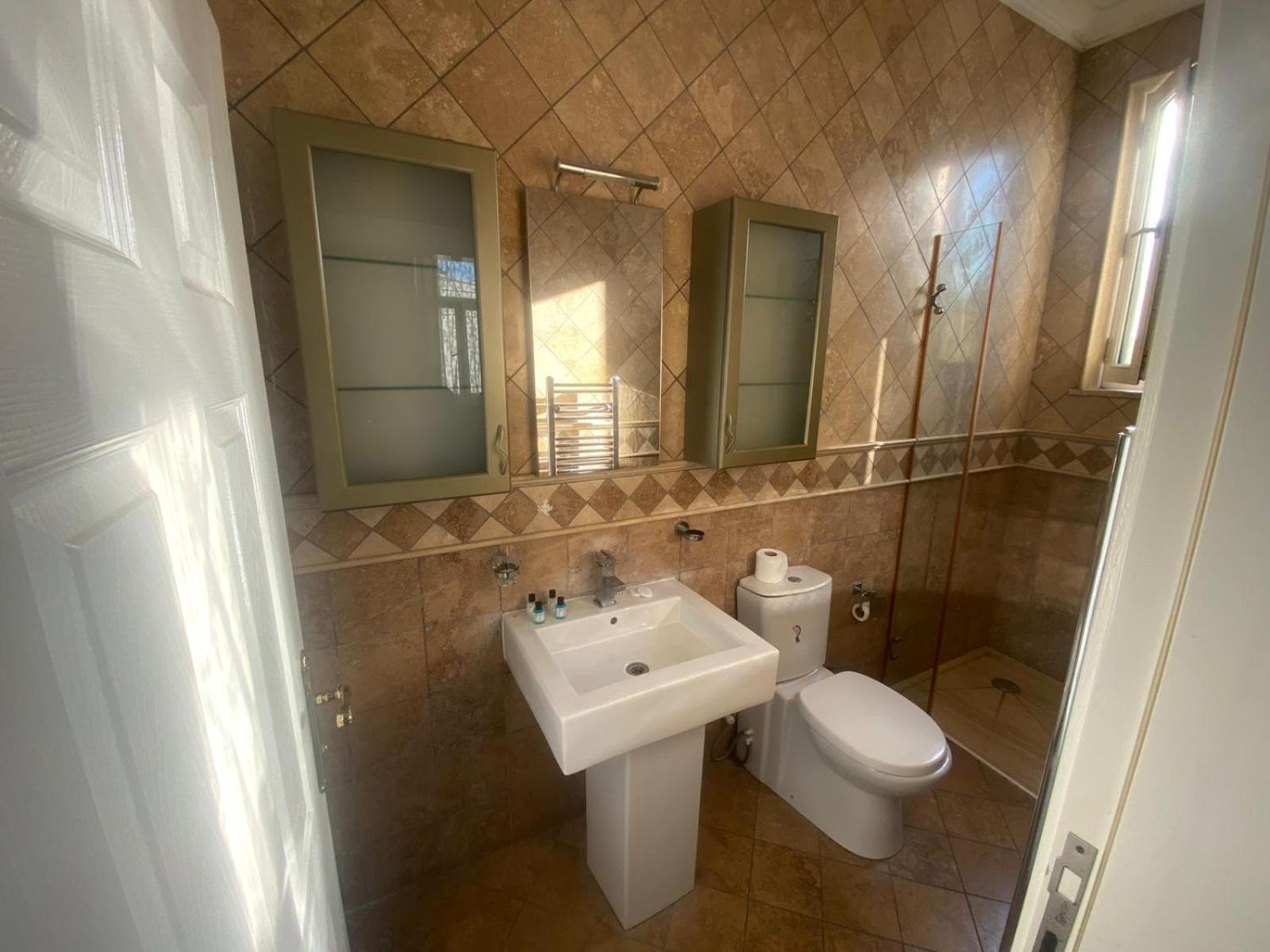 Lord'S Residence Boutique Hotel Кирения Экстерьер фото