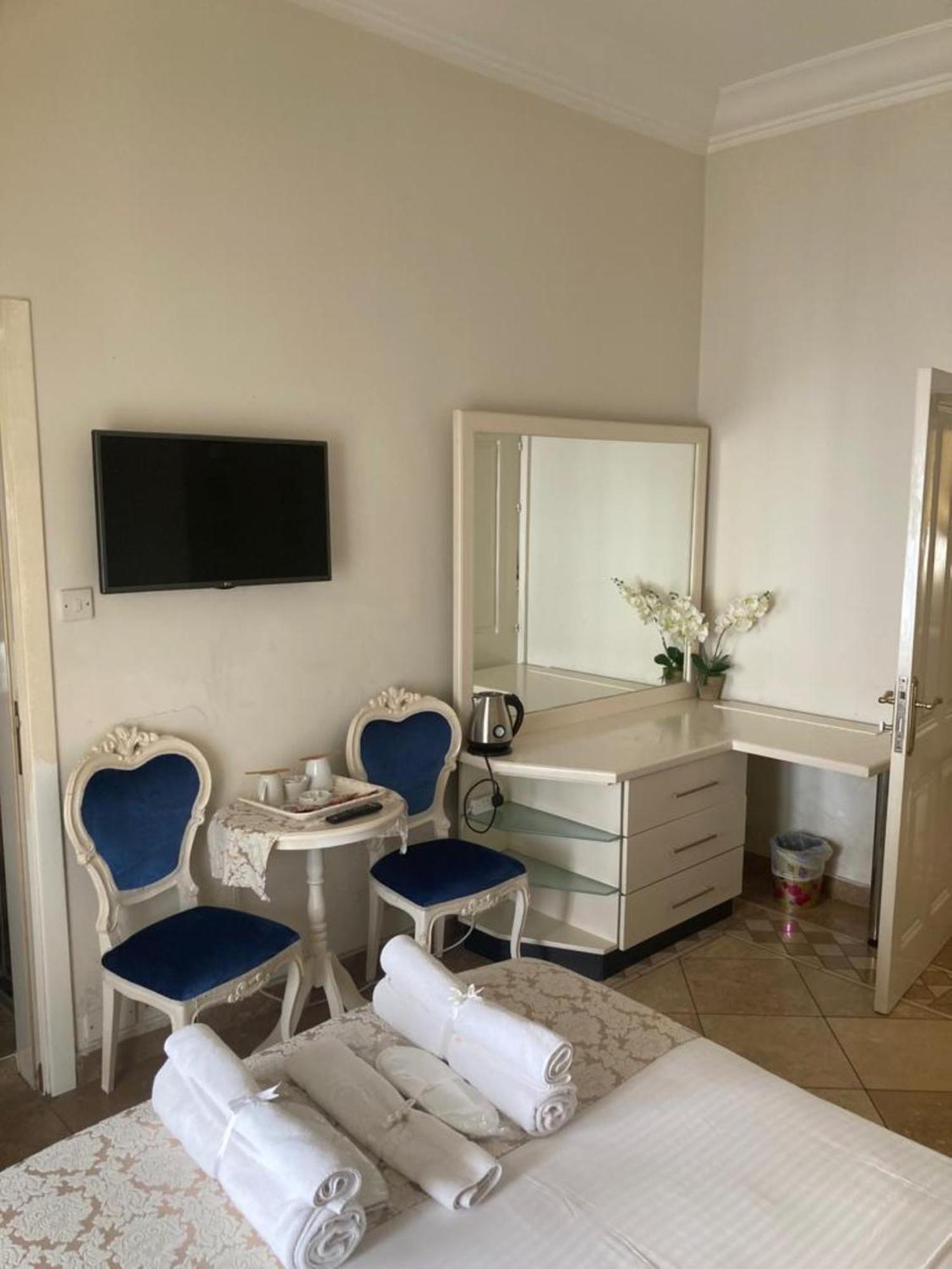 Lord'S Residence Boutique Hotel Кирения Экстерьер фото